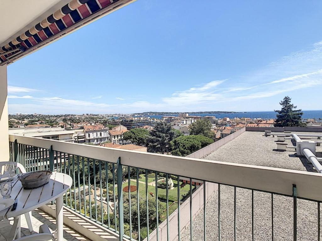 Golfe Juan Studio Centre Ville - 2