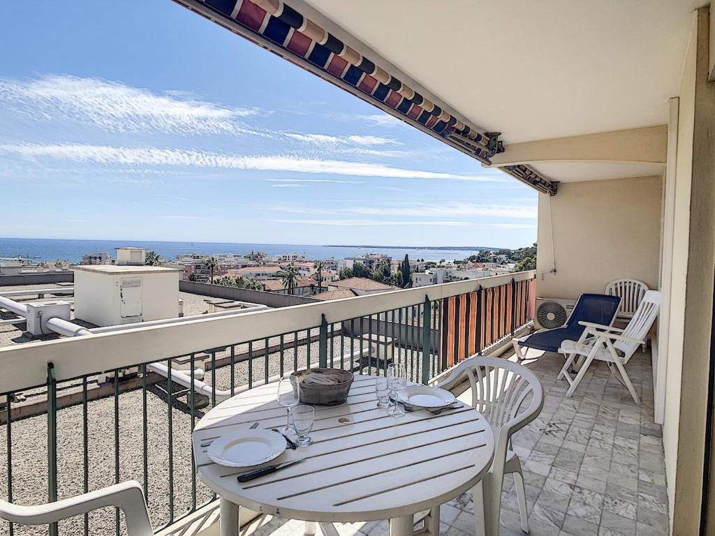 Golfe Juan Studio Centre Ville - 3