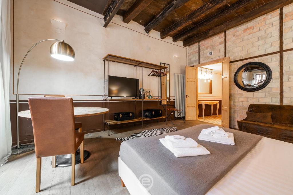 Q Flat 2 - In the Heart of Cagliari - 5