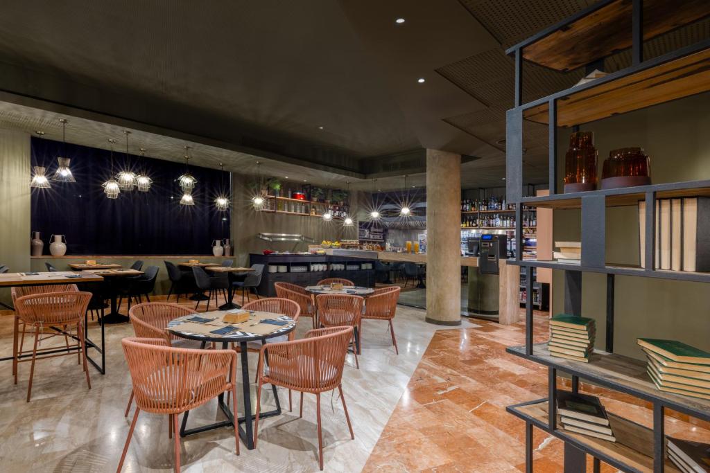 Hotel SB Express Tarragona - 5