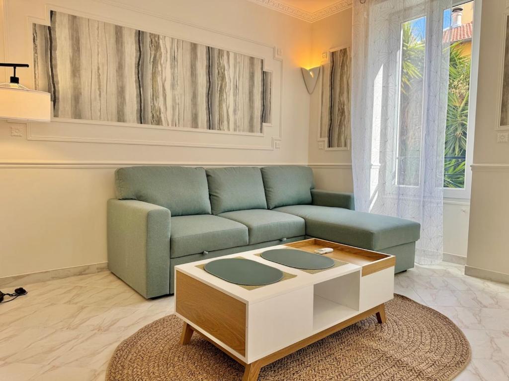 Beautiful 2-bedroom apartment 5-minute walk to Promenade des Anglais - 2