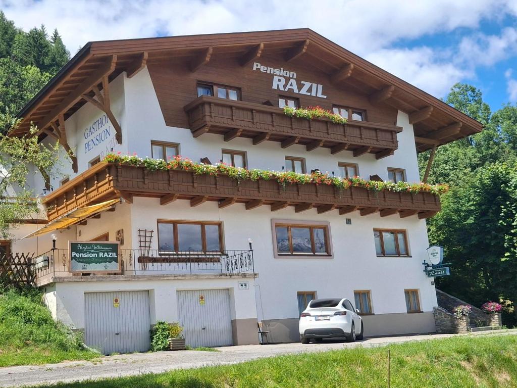 Pension Razil XO - 2