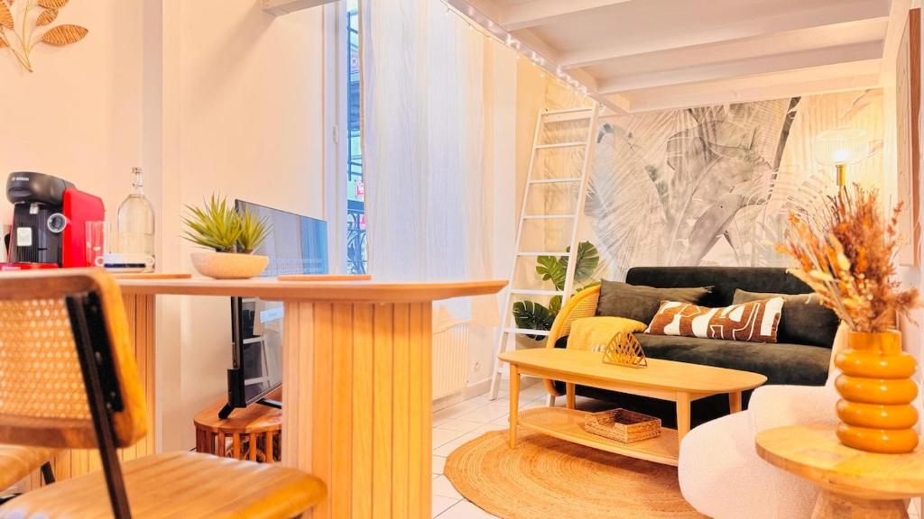 Studio in Paris perfect for a couple or for work - 4