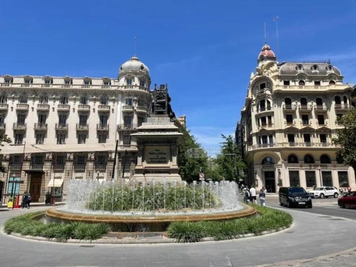 Edificio Histórico en el Centro de Granada cerca de la Catedral y principales puntos de interés - 5