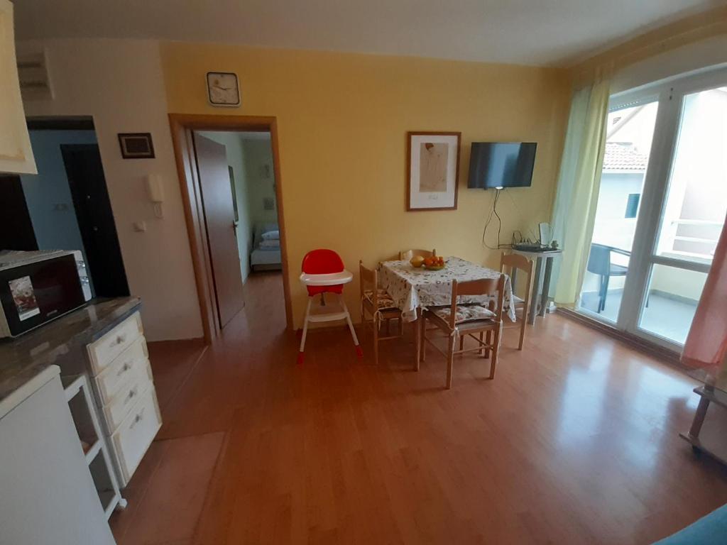 Cozy 1 bedroom flat near Petrovac beach - 4