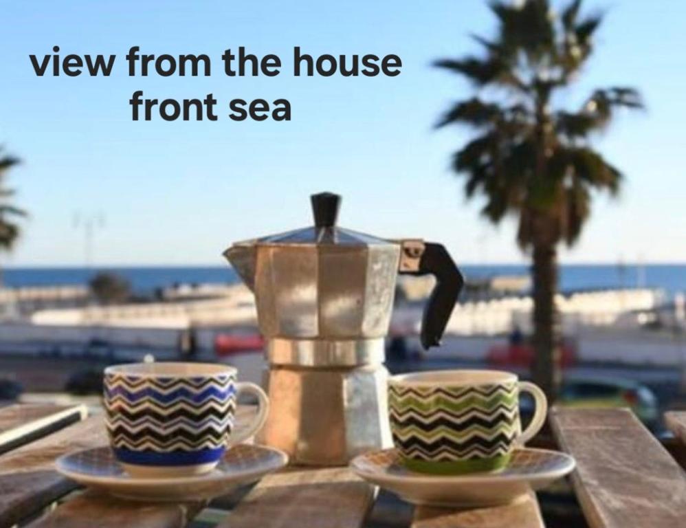 House Rome front sea - 3