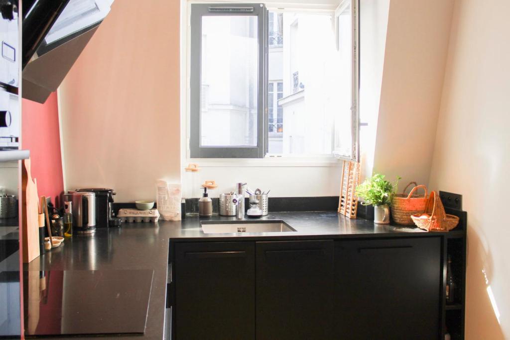 Spacious 74 m apartment near Montmartre - 5