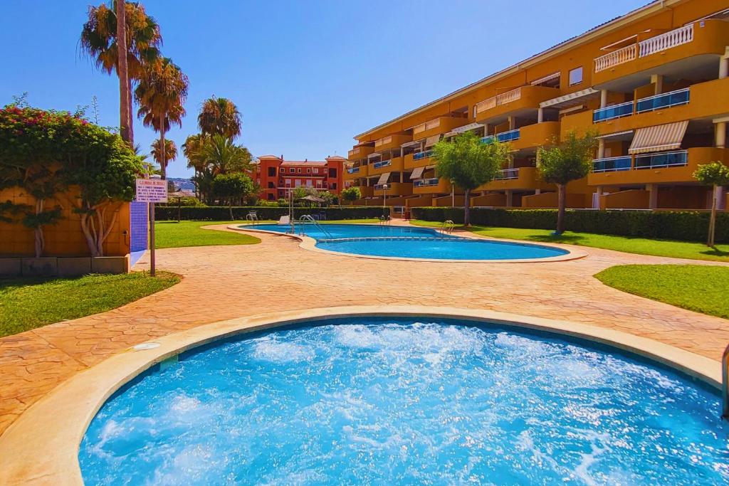 Attic Duplex Apartment with 4 terraces & 5 min walk to Beach - 2