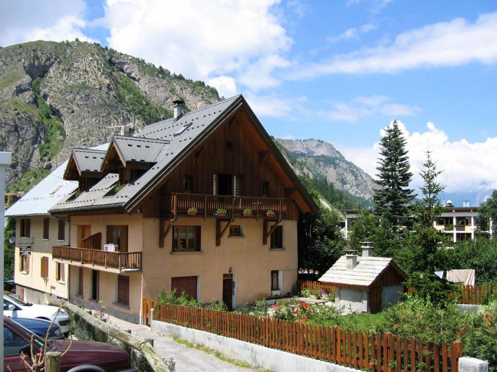 Chalet Gilbert Collet - 3 pièces 6/8 personnes exposé Sud-Est MAE-9644 - 3