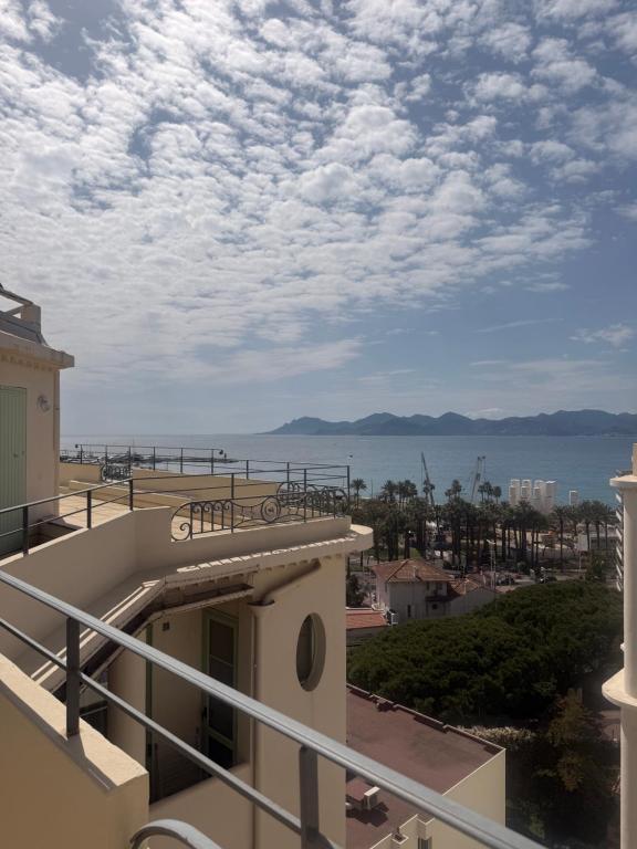 Luxurious 3 bedroom apartment, in the heart Cannes - 3