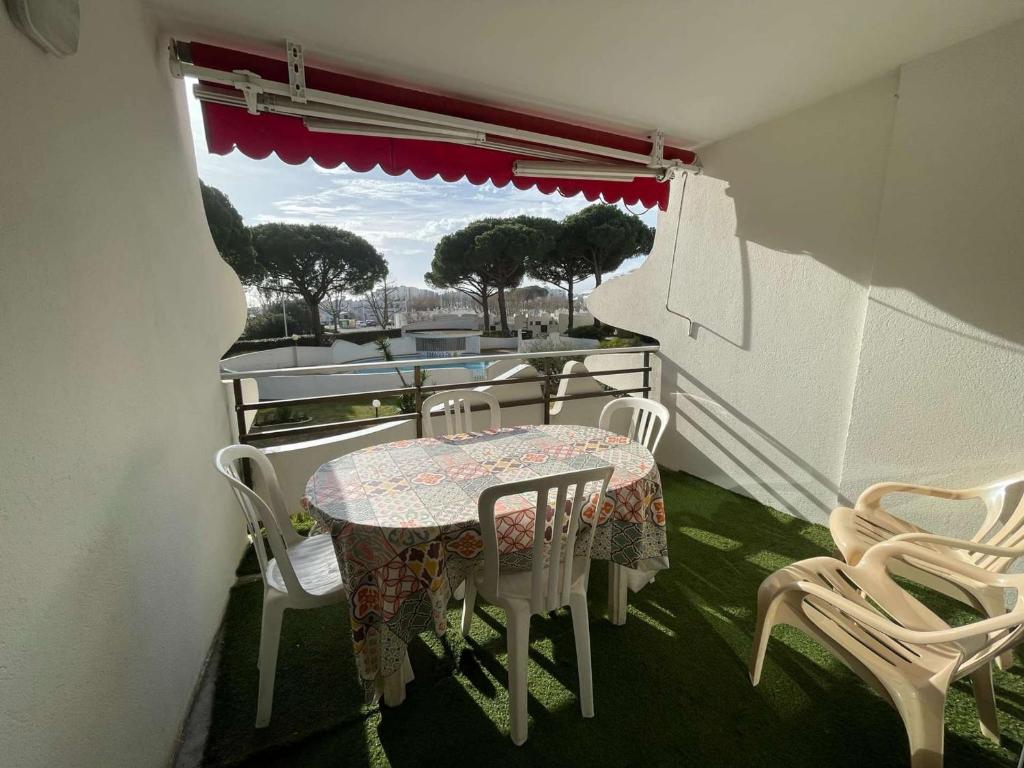 2 Pièces, Cabine, Vue Piscine, Proche Plage et Commerces - FR-1-328-282 - 2
