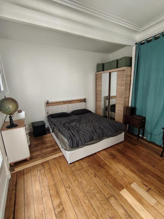 Bright apartment of 41m2 in the 10th -Paris - 5
