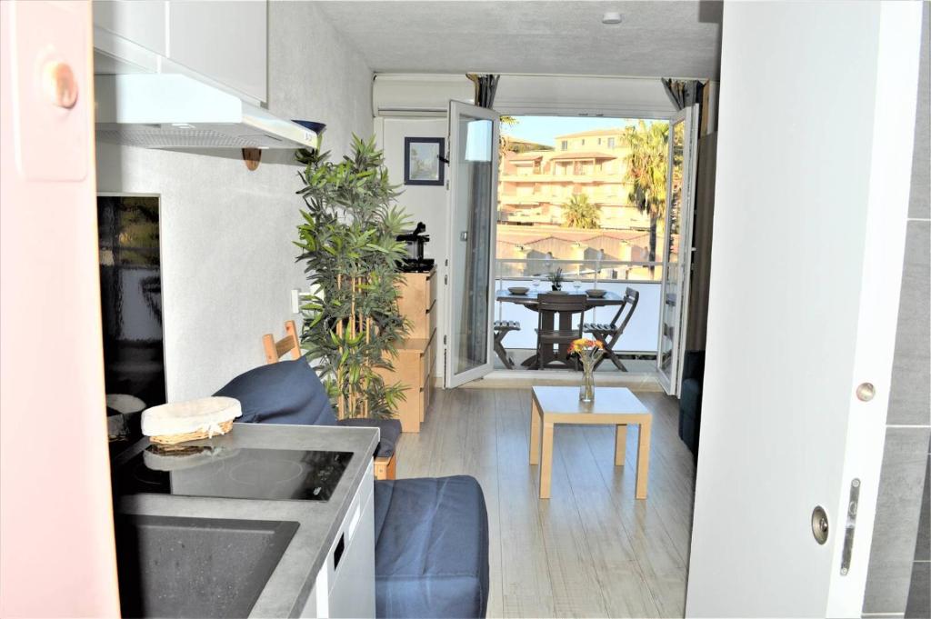 CA270-203 STUDIO avec balcon 3 Personnes À CAVALAIRE SUR MER - 3