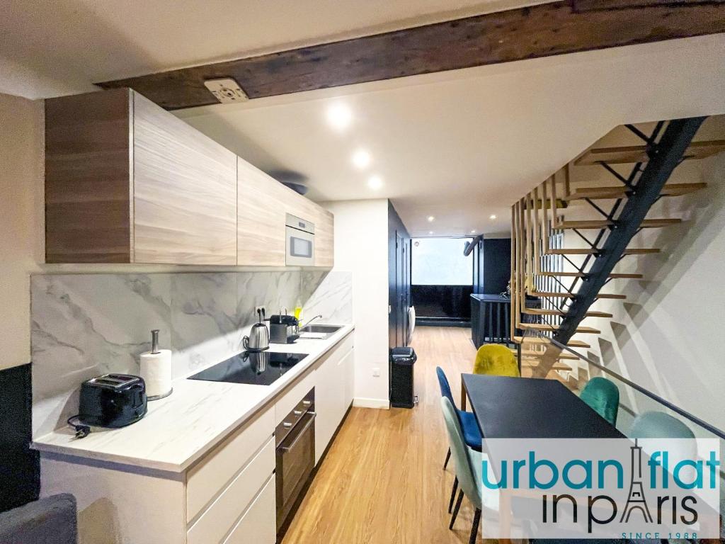 UrbanFlat 31 - Loft Triplex Unique pour 10 Personnes - 4