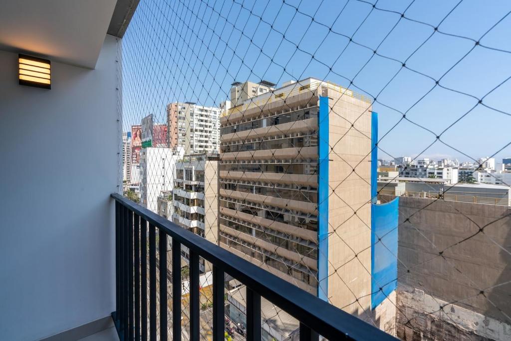 Miraflores Spacious 3BR Near Larcomar by Geko - 3