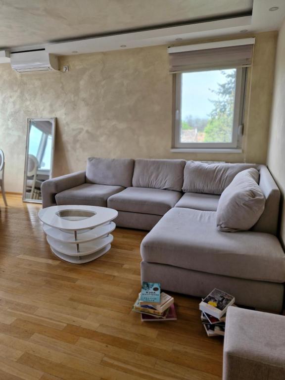 Kolet Zemun - 3