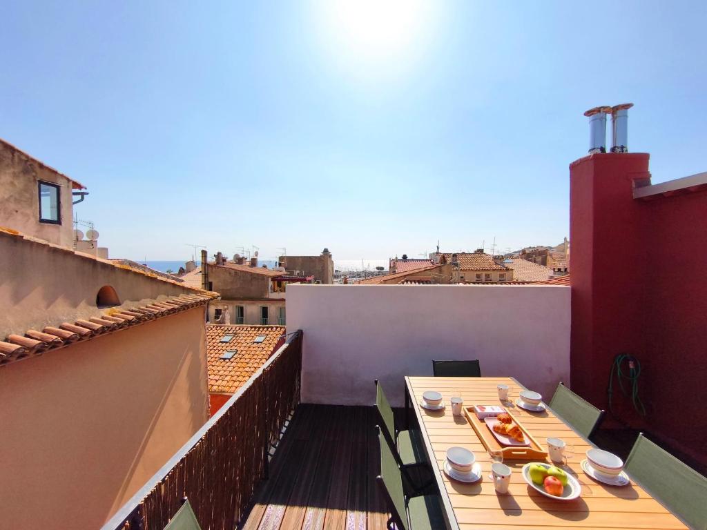 Mistral 3 Élégant duplex 2 chambres avec terrasse et climatisation, à proximité immédiate du port - 2