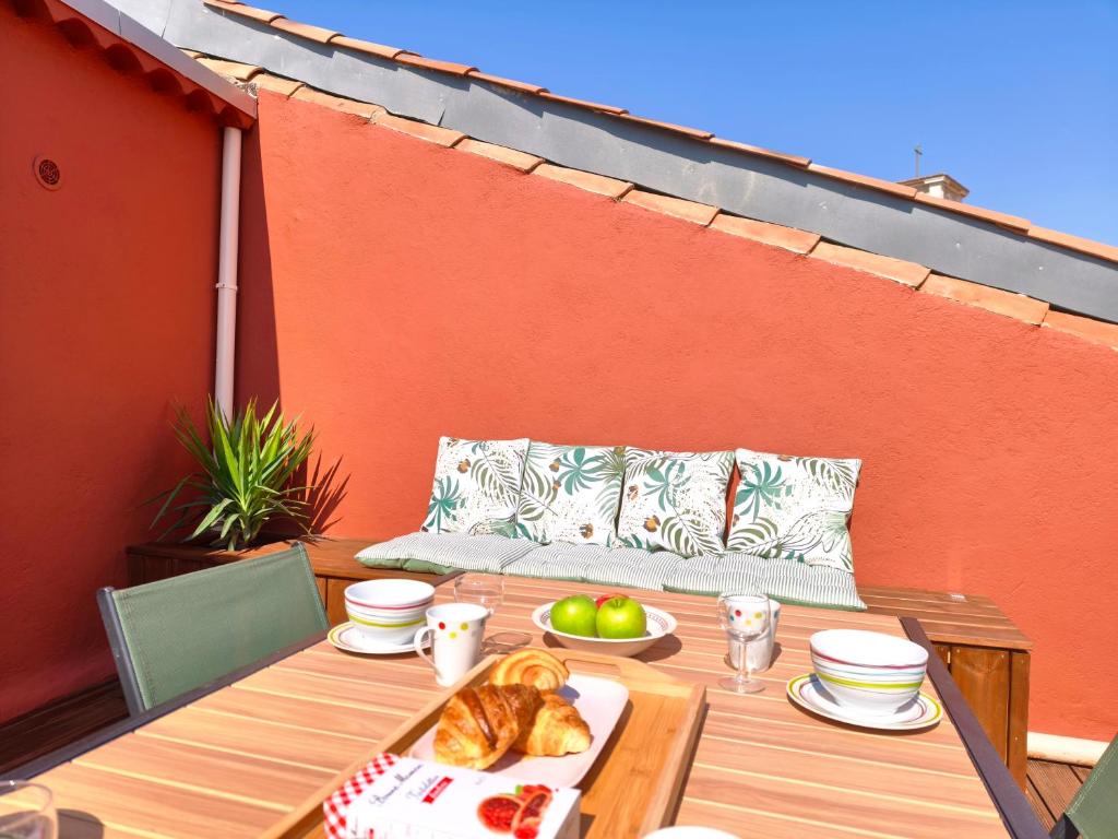 Mistral 3 Élégant duplex 2 chambres avec terrasse et climatisation, à proximité immédiate du port - 5