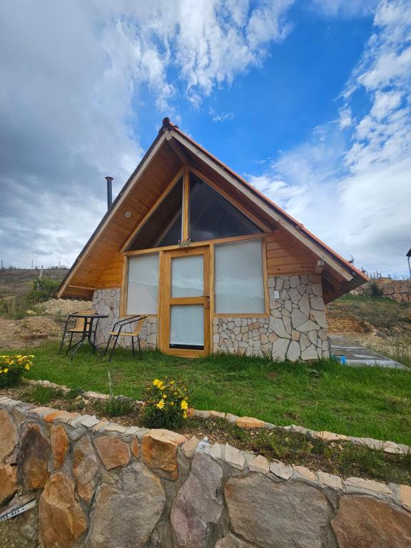 Alpine Lake Lodge Hotel - 2