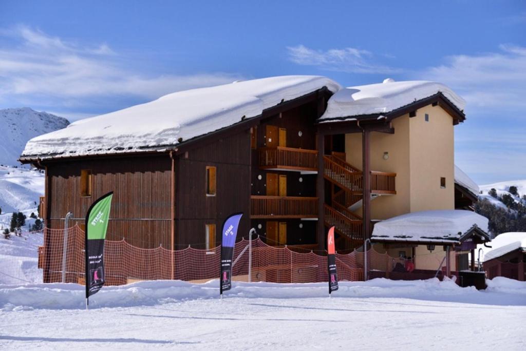 Résidence Carene - Appartement chaleureux · Proche des pistes · Vue pistes · Balcon MAE-3623 - 2
