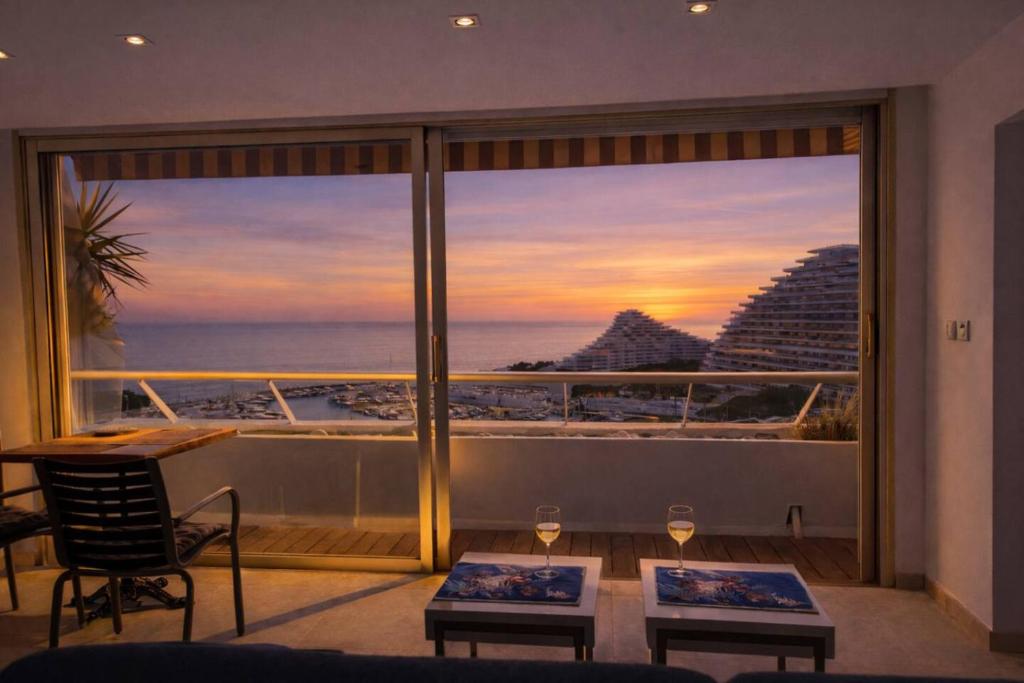 Sea View Loft - South Terrace - Marina - 3