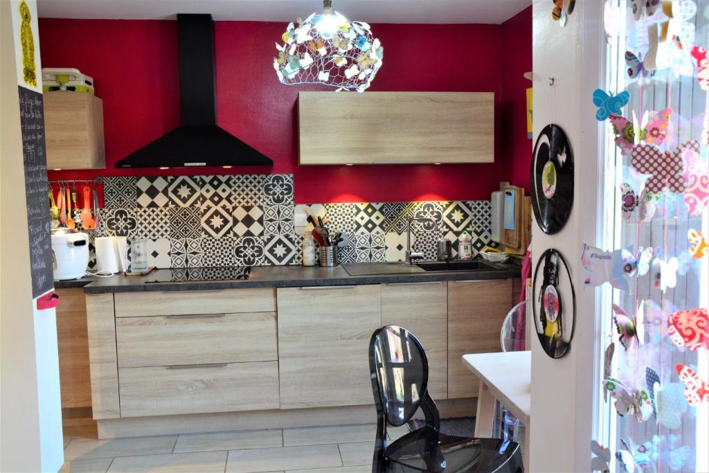 Maison entière, 6 personnes, 10 min à pied centre et plages - 4