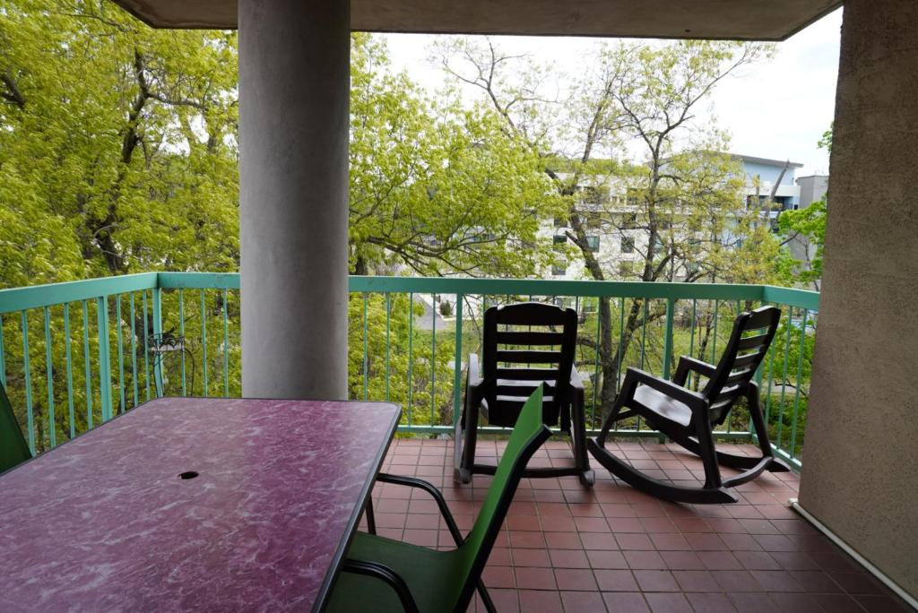 River Place Condos #401 2BD