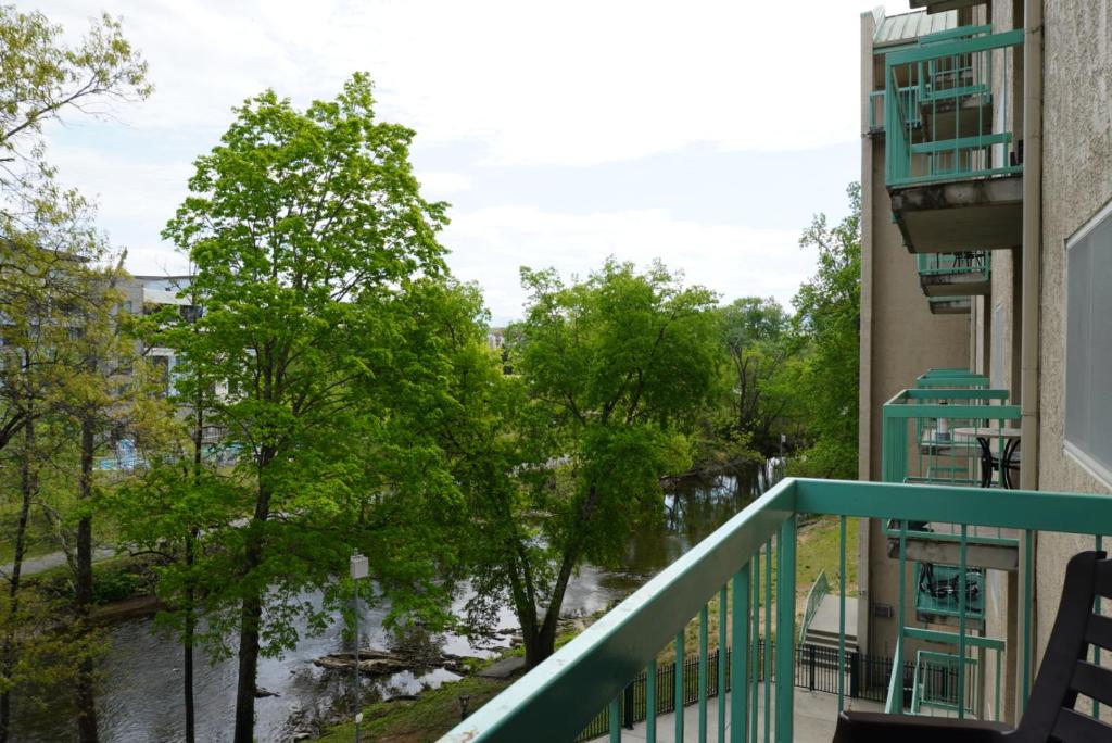 River Place Condos #401 2BD