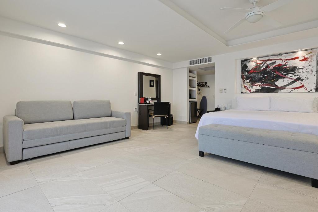 Pier 69 Beachfront Boutique Hotel Romance Zone Adults Only - 3