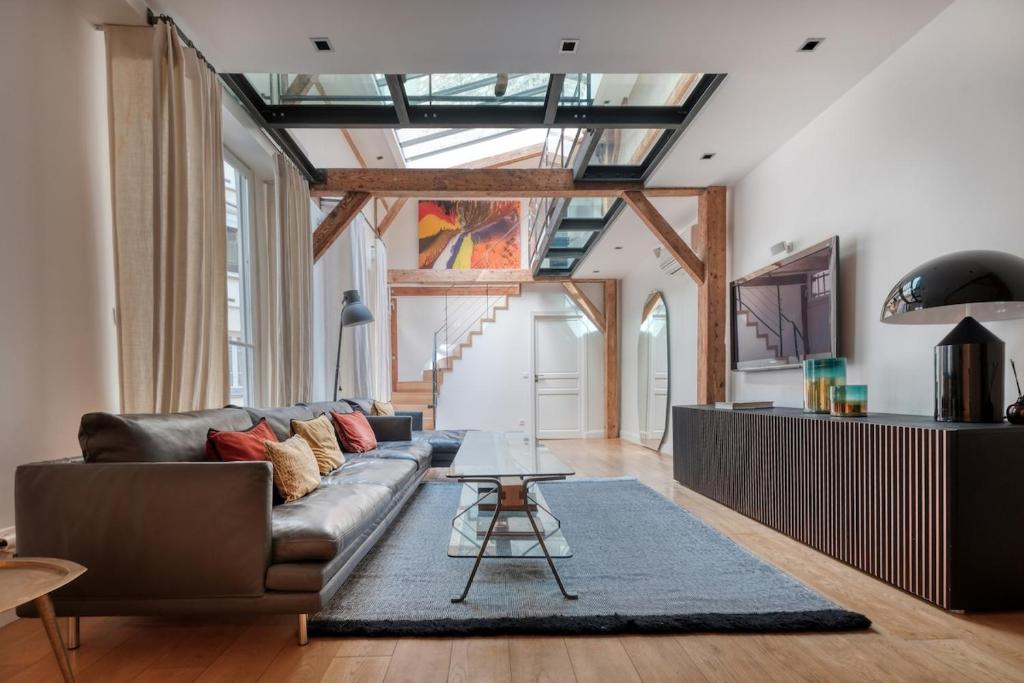 Loft d'Exception 272 m2 pour 12, Paris 8e - 1