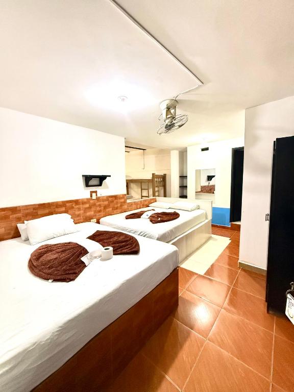 Hotel Sol y Luna 1 - 4
