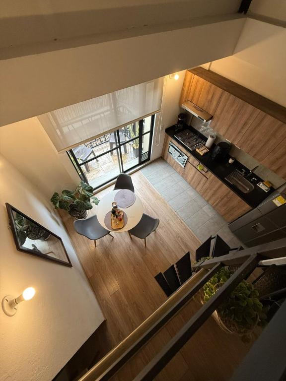 Modern Industrial Loft View of Bogotá Candelaria - 1