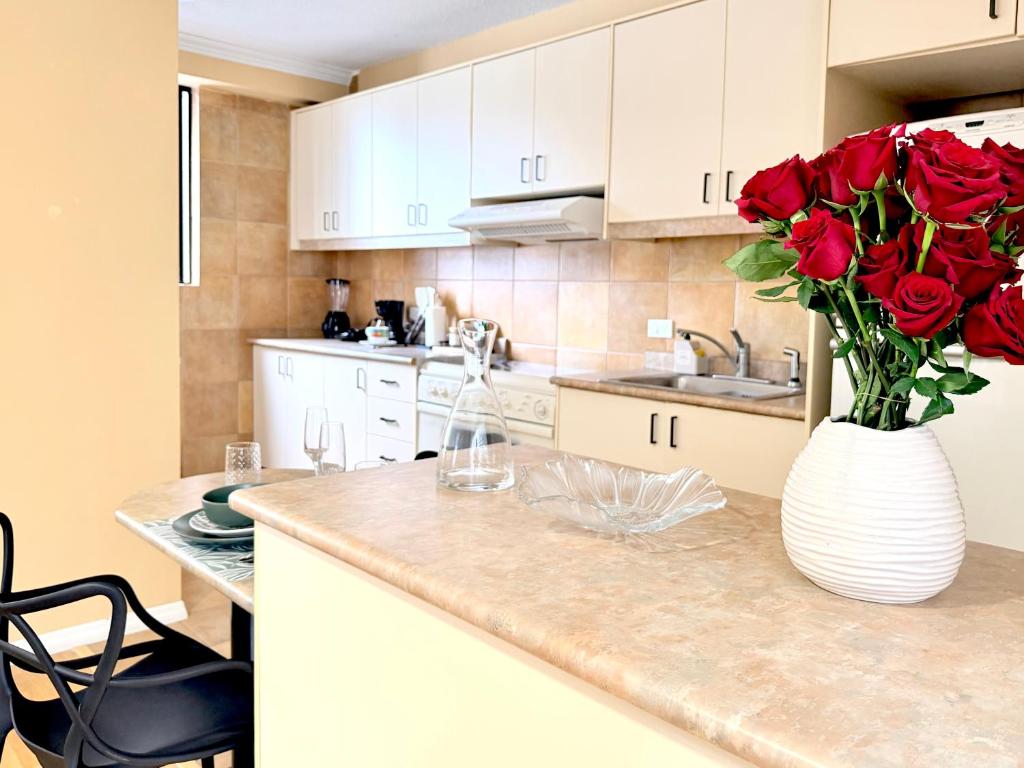 Stylish Spacious Suite near La Carolina Park - Quicentro Prime Location - 3