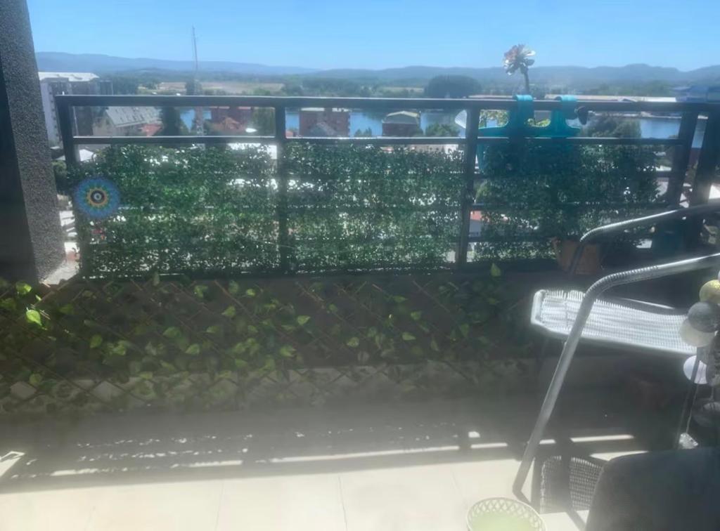 Departamento Vivo Caupolican Valdivia con vista al rio y bien ubicado - 1