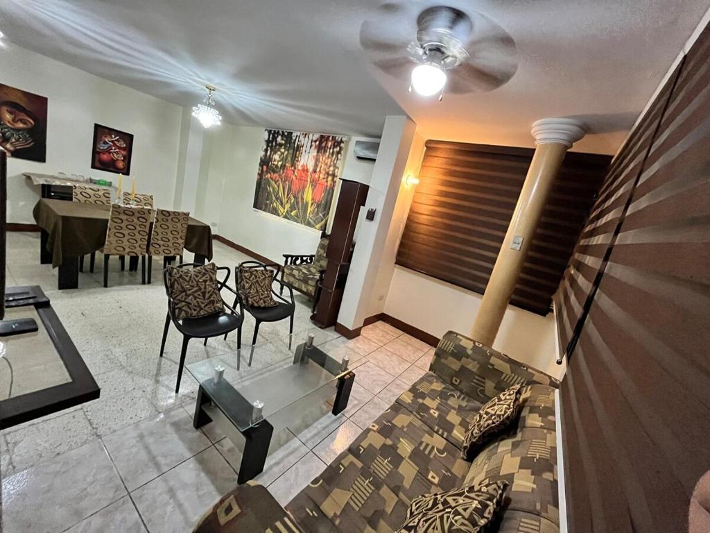 comfortable apartment north downtown gye - 2