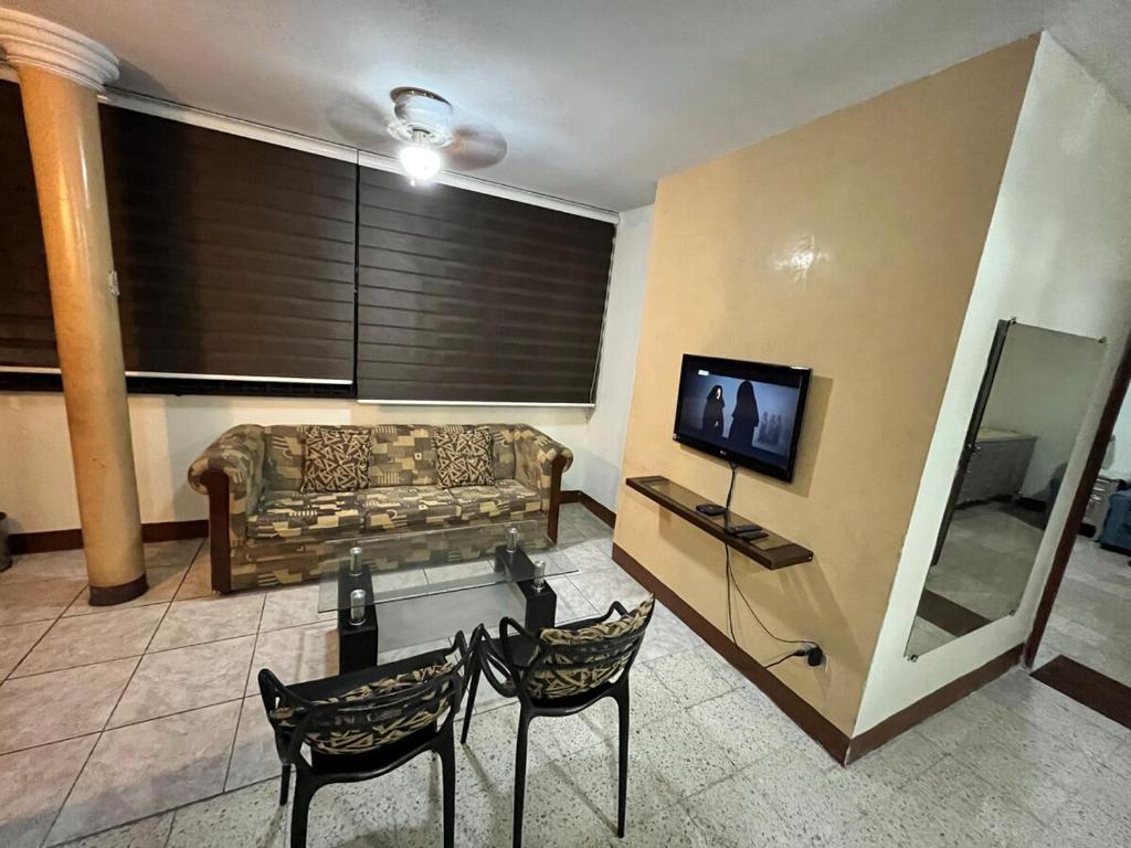 comfortable apartment north downtown gye - 4