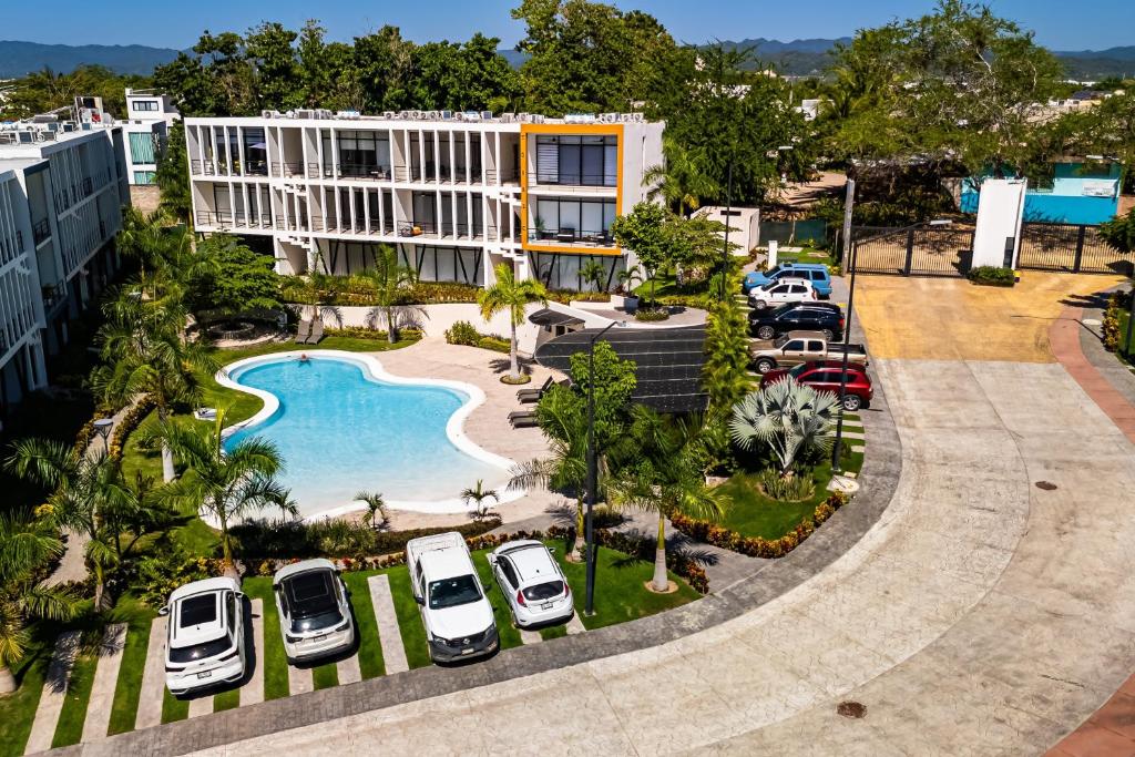 Serene gated retreat with pool & lush gardens – Your perfect couple getaway - 1