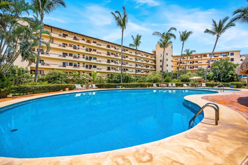 Marina condo near golf course, beach, & dining with pool & tennis courts - 1