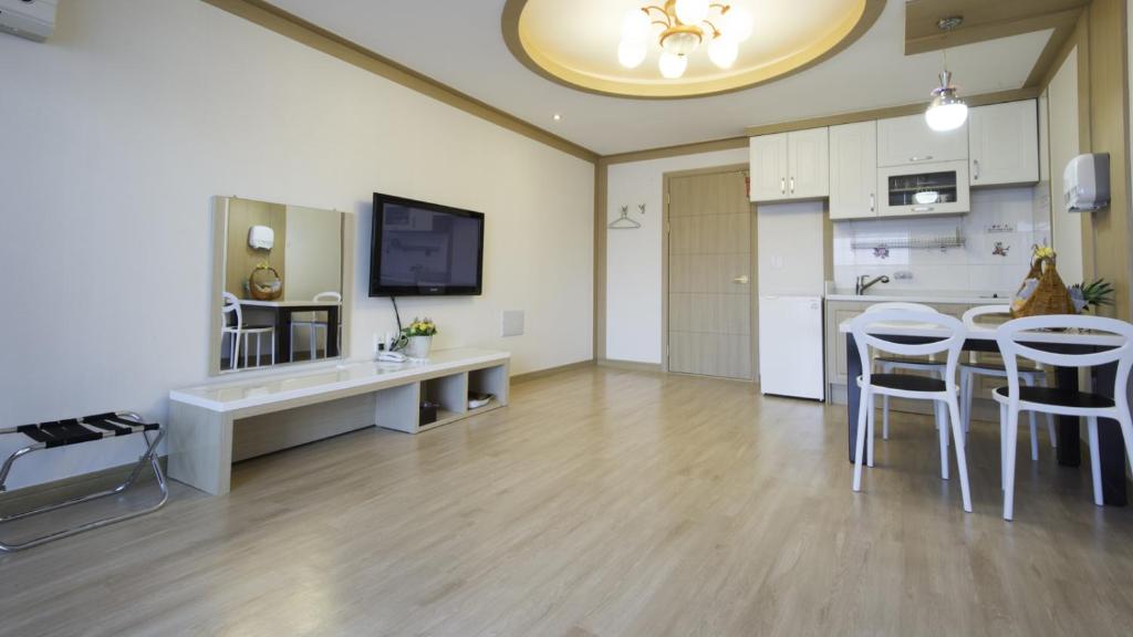 Tongyeong Bay Condo Hotel