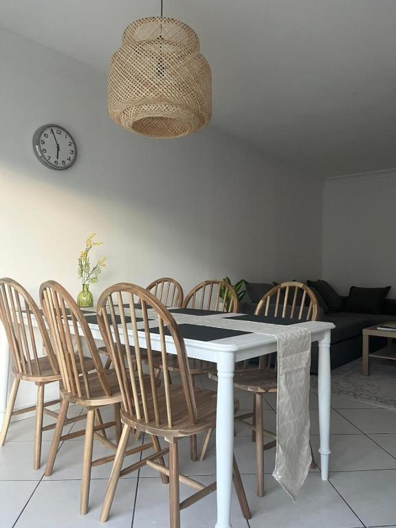 Parc Exflora with Parking, 2BR Apartment - 5