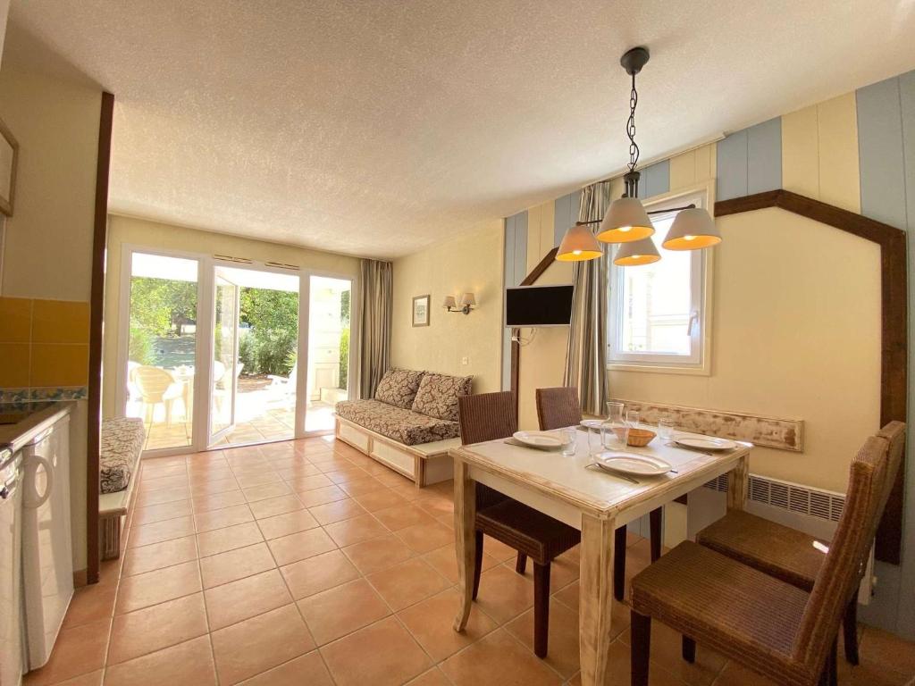 Royal Park, T2 - Résidence avec piscine - LA BAULE LES PINS - LB070-007 - 1