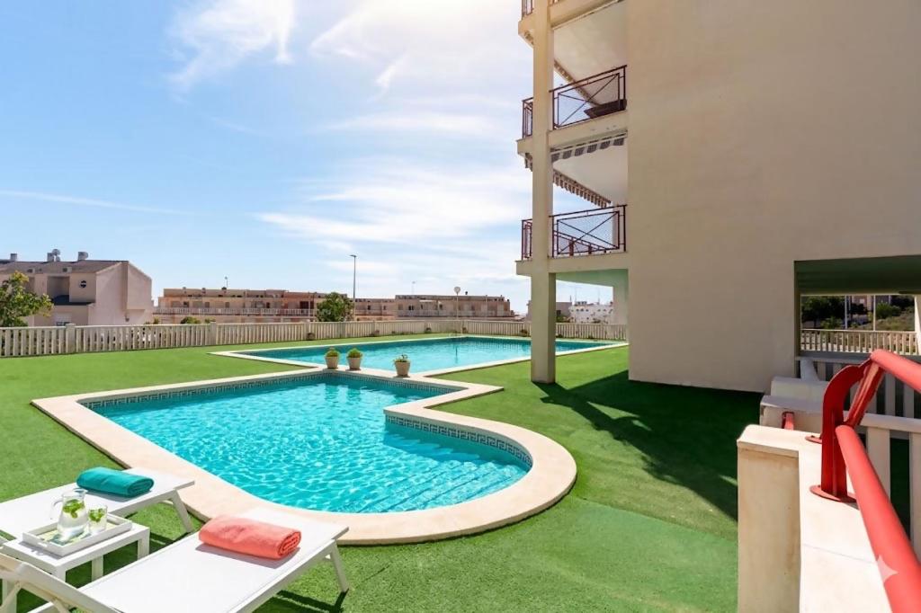 rentafive - Piscina - Parking - Playa - 2