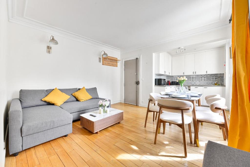 2BR Apartment Near Metro & Canal Saint-Martin - 1
