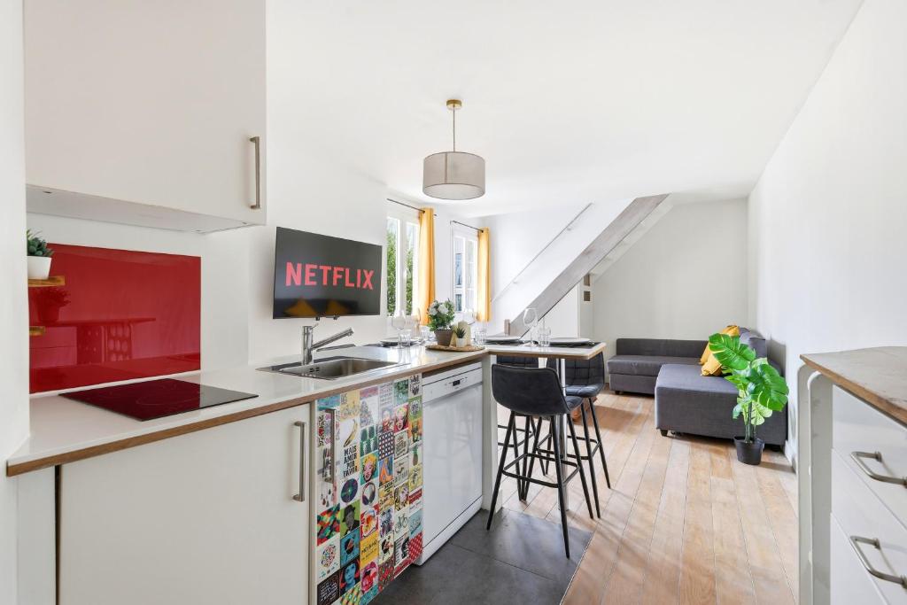 Charming 1-Bedroom Mezzanine in Saint-Germain - 4