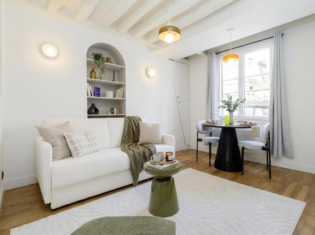 FurtiveStay - Notre-Dame - Huchette - 2