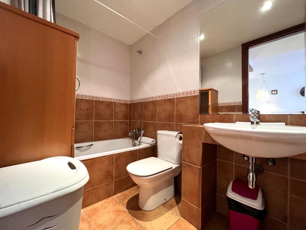AC Apartaments Cabirol Incles - 4