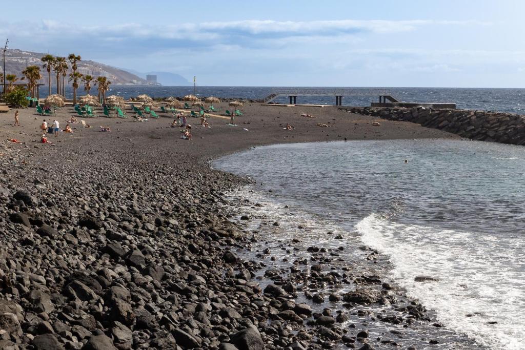 Luminoso y Acogedor, 2 Piscinas, Playa 3 min - 5