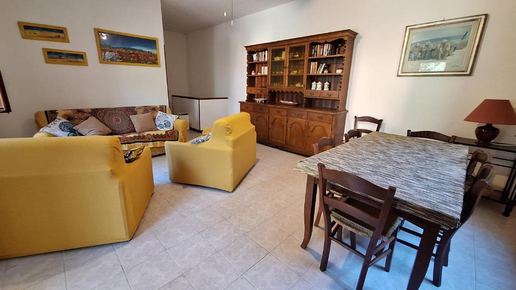 Anna Costa degli Etruschi - 3