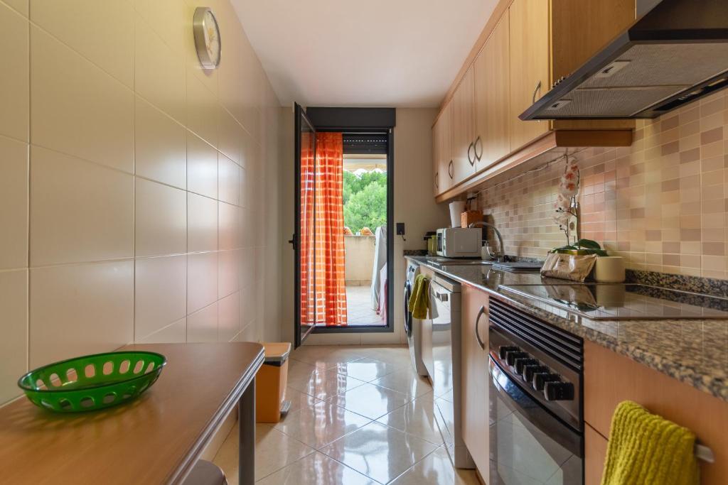 Global Vacacional, Amplia planta baja con dos habitaciones en Canet - 5