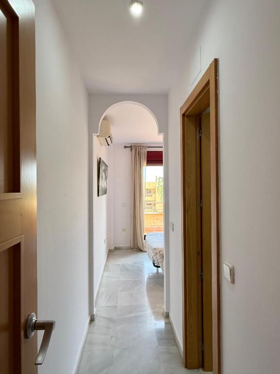 Stunning Holiday Home with Sea View Terrace - 5